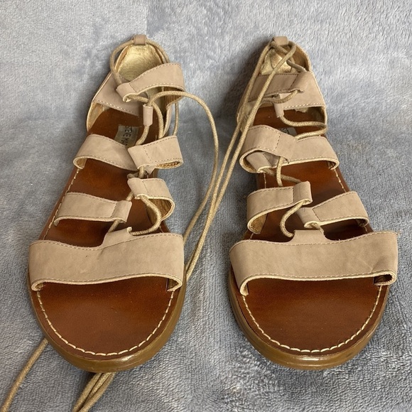 Steve Madden Gabriela Lace Up Gladiator Suede Sandal Taupe Size 7.5 - Picture 3 of 9